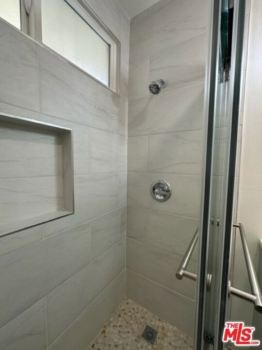 517 S Kenmore Avenue - Photo 13