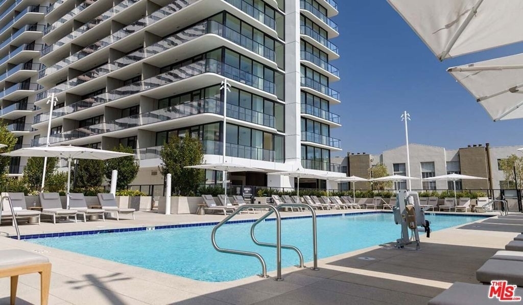 11750 Wilshire Boulevard - Photo 12