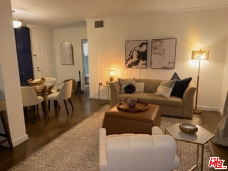 141 S Clark Drive - Photo 16