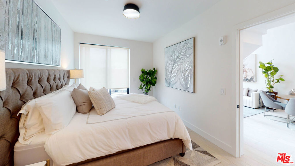 105 S Doheny Drive - Photo 6