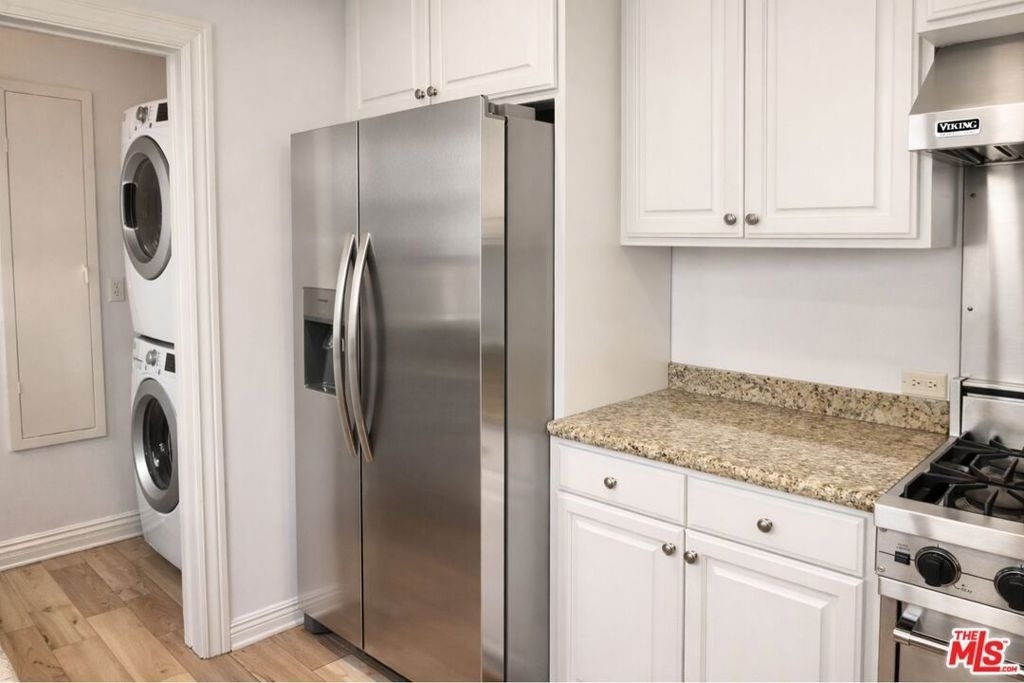 214 S Spalding Drive - Photo 10