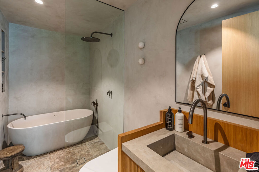 23505 Malibu Colony Road - Photo 26