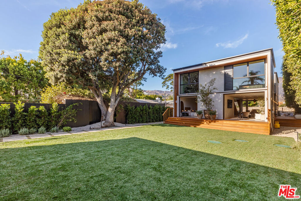 23505 Malibu Colony Road - Photo 2