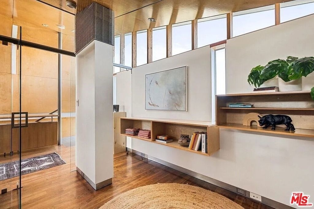 724 1/2 Superba Avenue - Photo 16