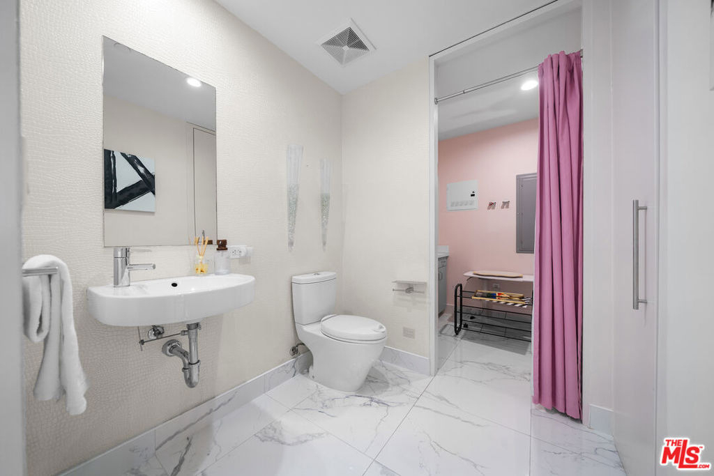 6250 Hollywood Boulevard - Photo 3