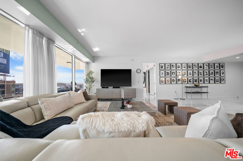 6250 Hollywood Boulevard - Photo 9