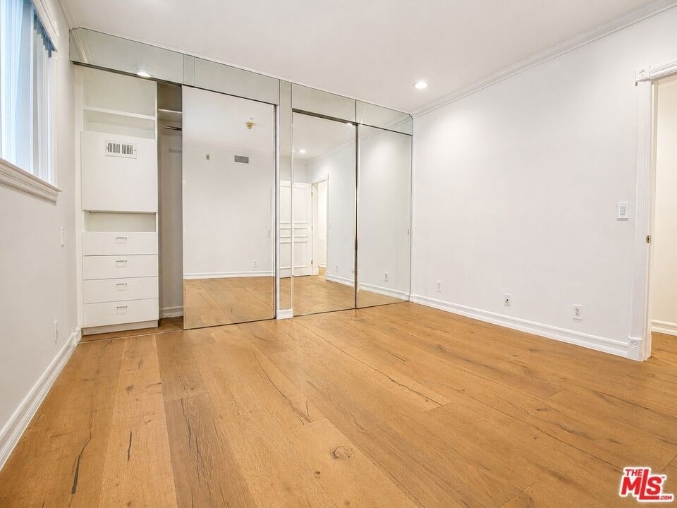 342 Palm Drive - Photo 8