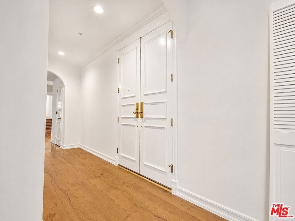 342 Palm Drive - Photo 9