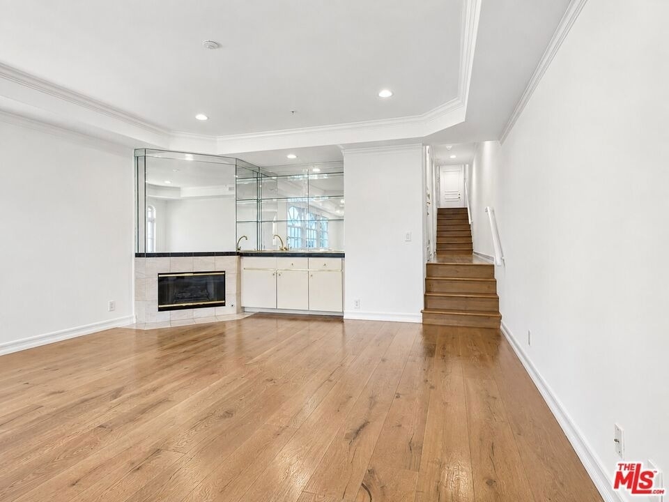 342 Palm Drive - Photo 3