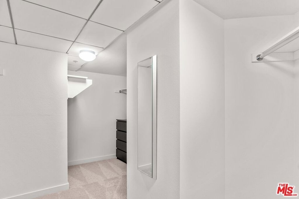 13700 Marina Pointe Drive - Photo 20