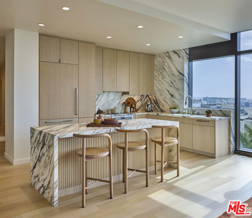 700 Broadway - Photo 2
