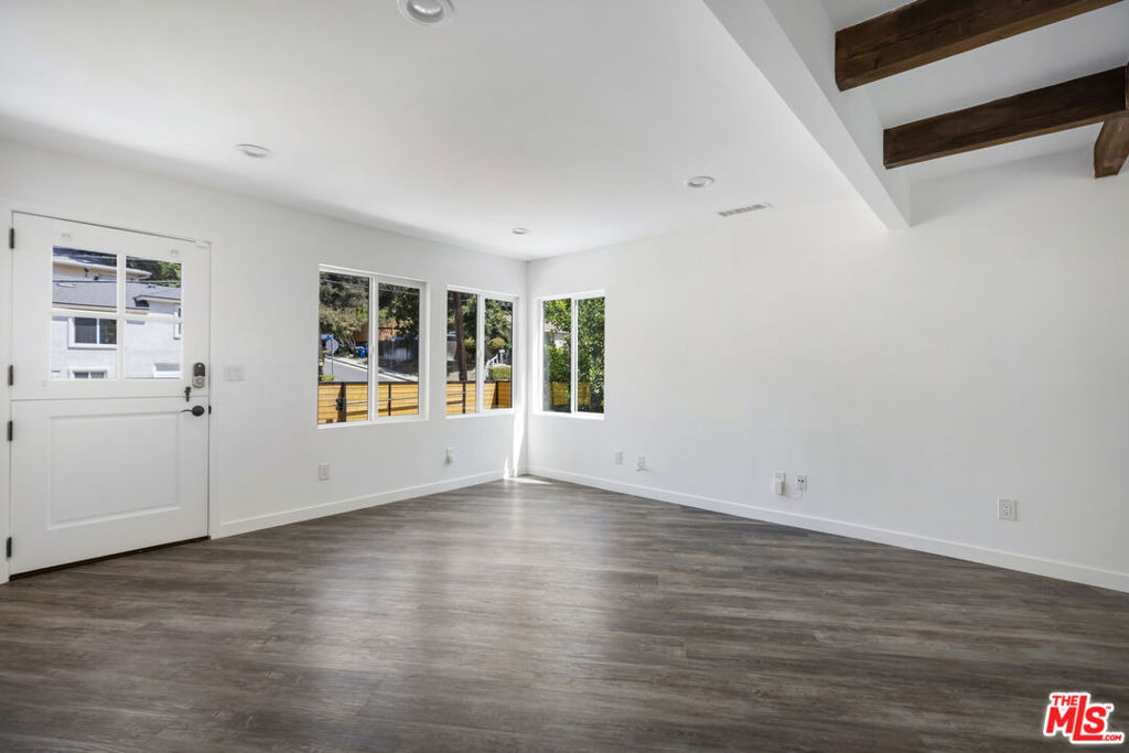 1213 El Paso Drive - Photo 7