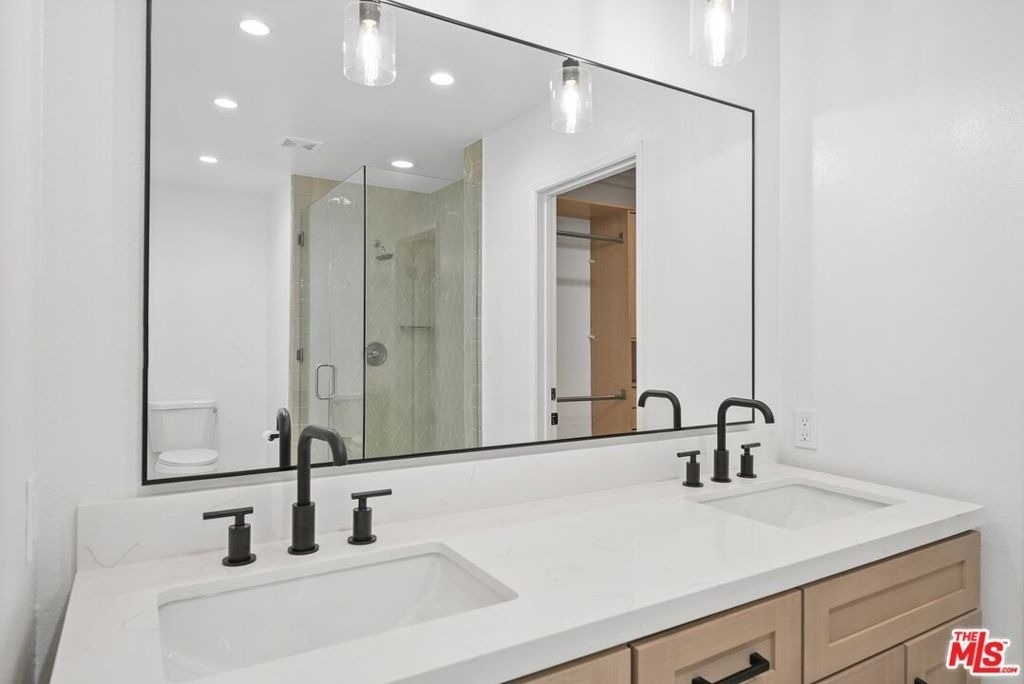 1622 Palisades Drive - Photo 17