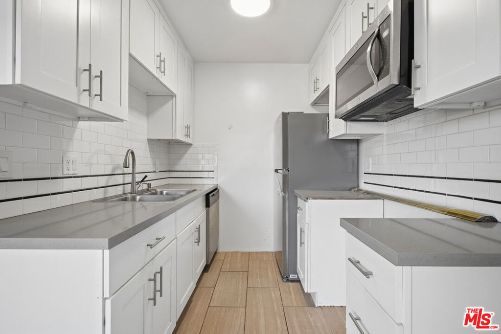 1220 N Ogden Drive - Photo 6