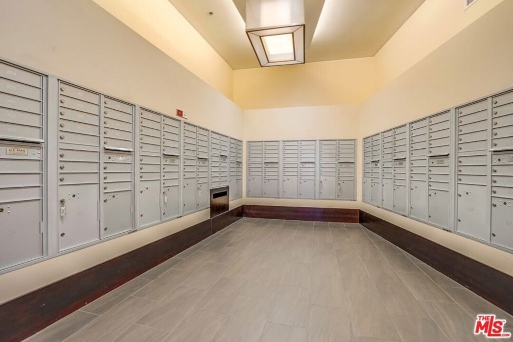 1100 S Hope Street - Photo 10