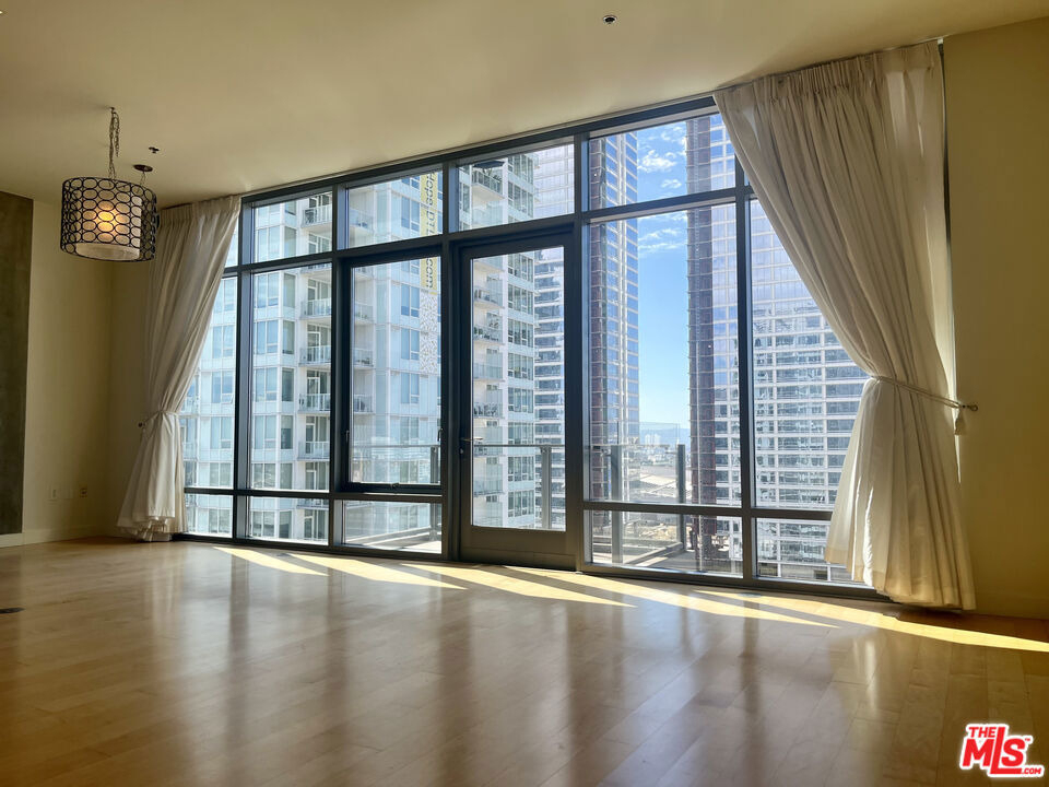 1100 S Hope Street - Photo 1