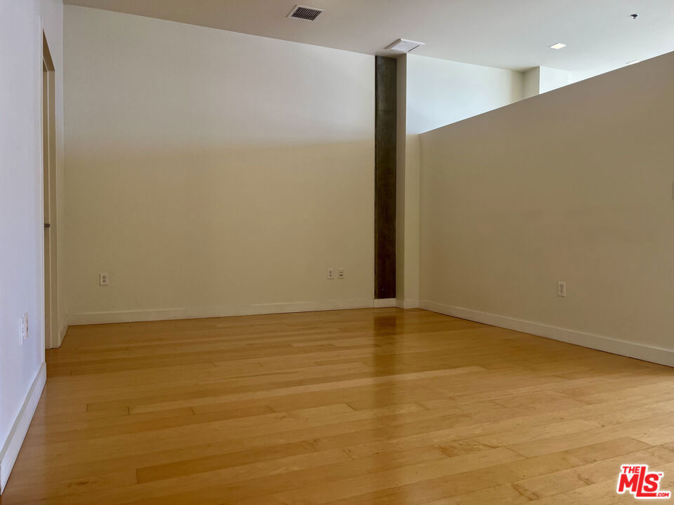 1100 S Hope Street - Photo 19