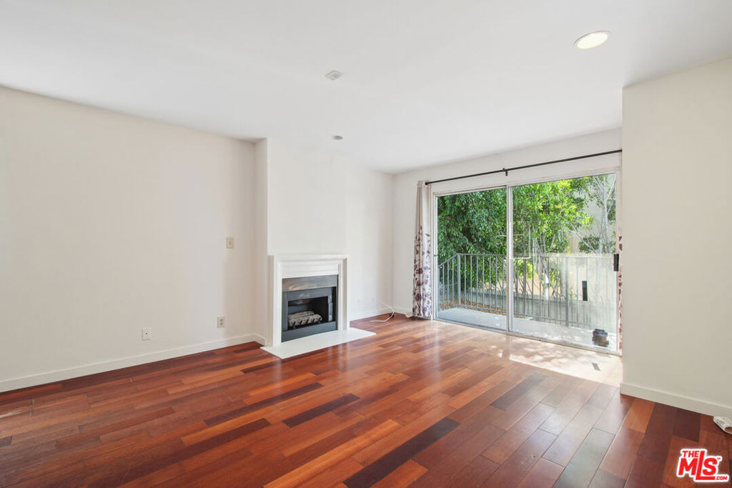 937 Wilcox Avenue - Photo 1
