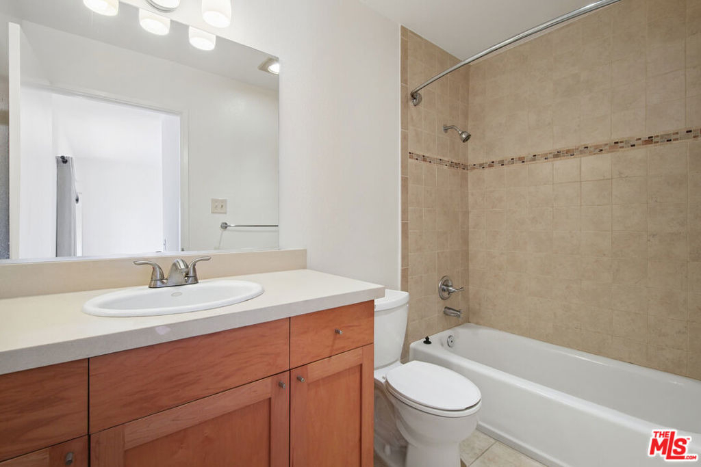 937 Wilcox Avenue - Photo 8