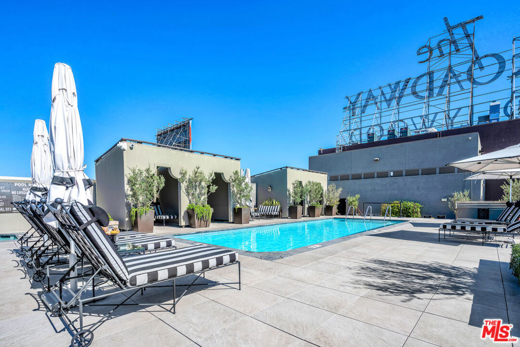 1645 Vine Street - Photo 27