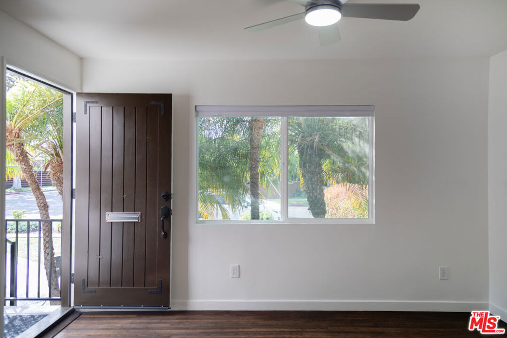 2496 Granville Avenue - Photo 5