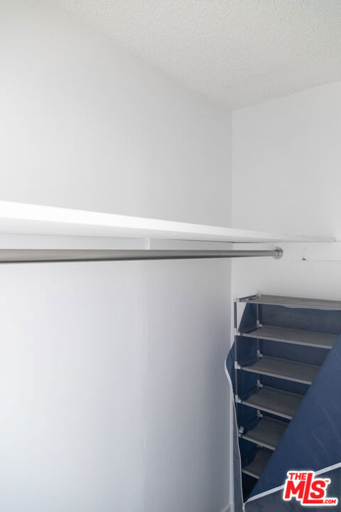 2496 Granville Avenue - Photo 25
