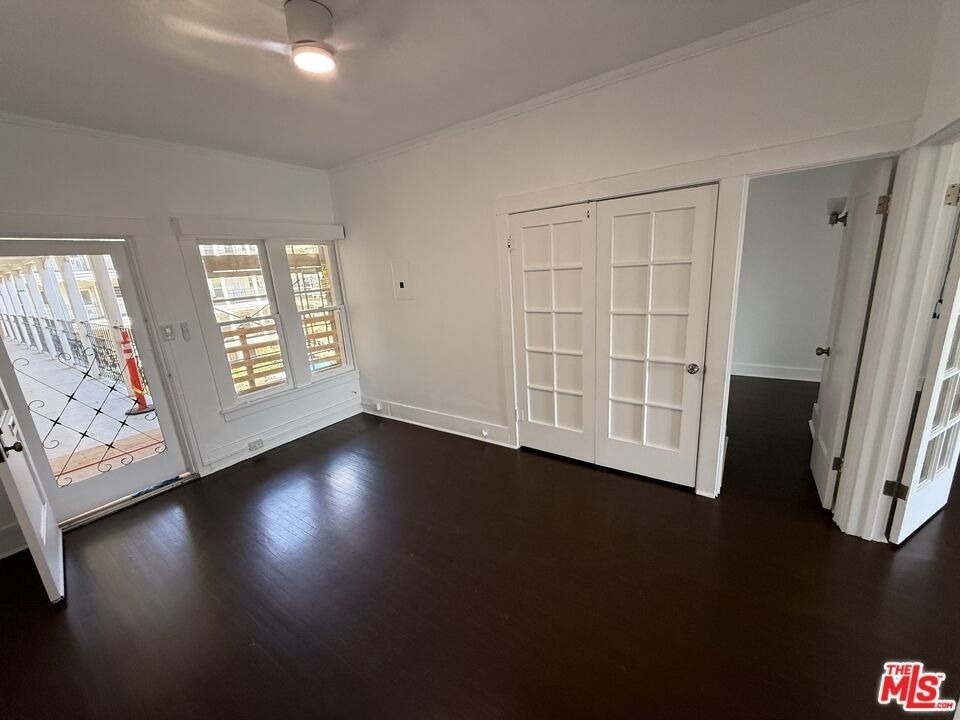 4125 S Figueroa Street - Photo 0