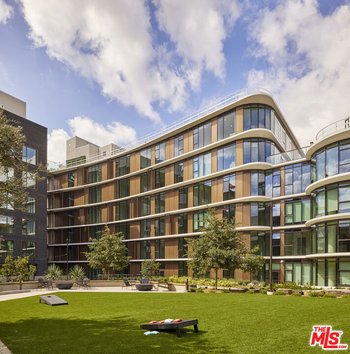700 Broadway - Photo 9