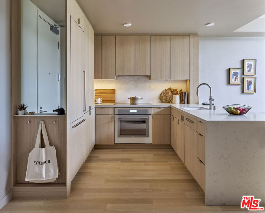 700 Broadway - Photo 1