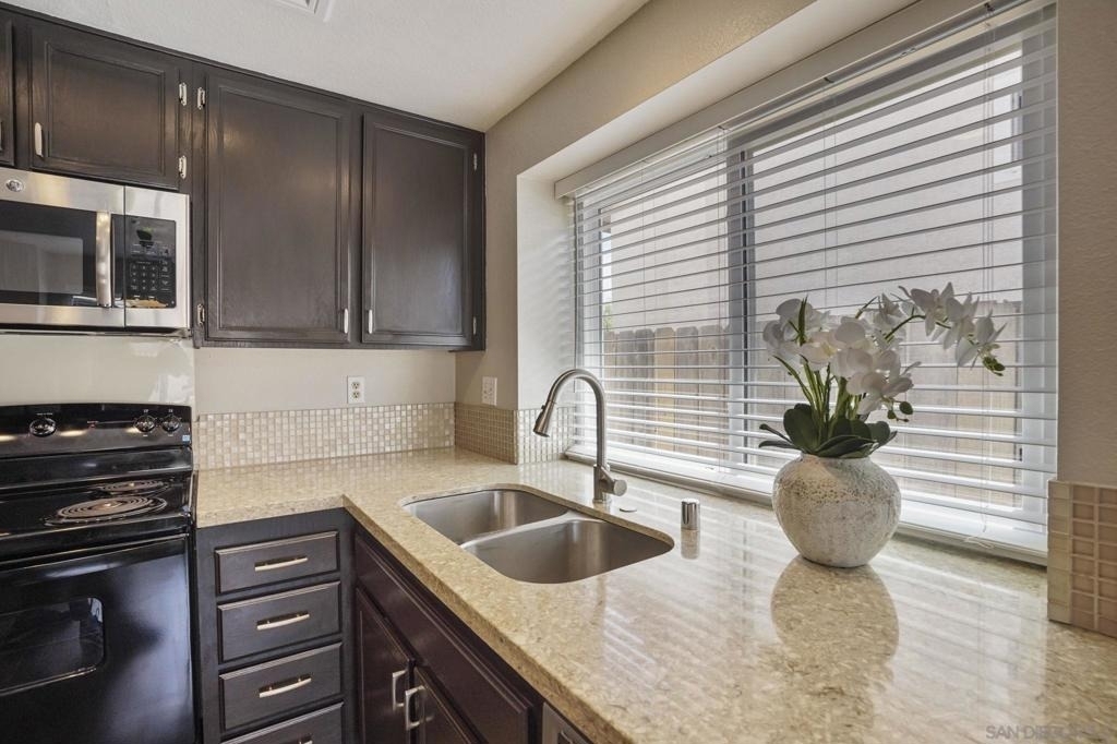 12895 Amaranth St - Photo 5