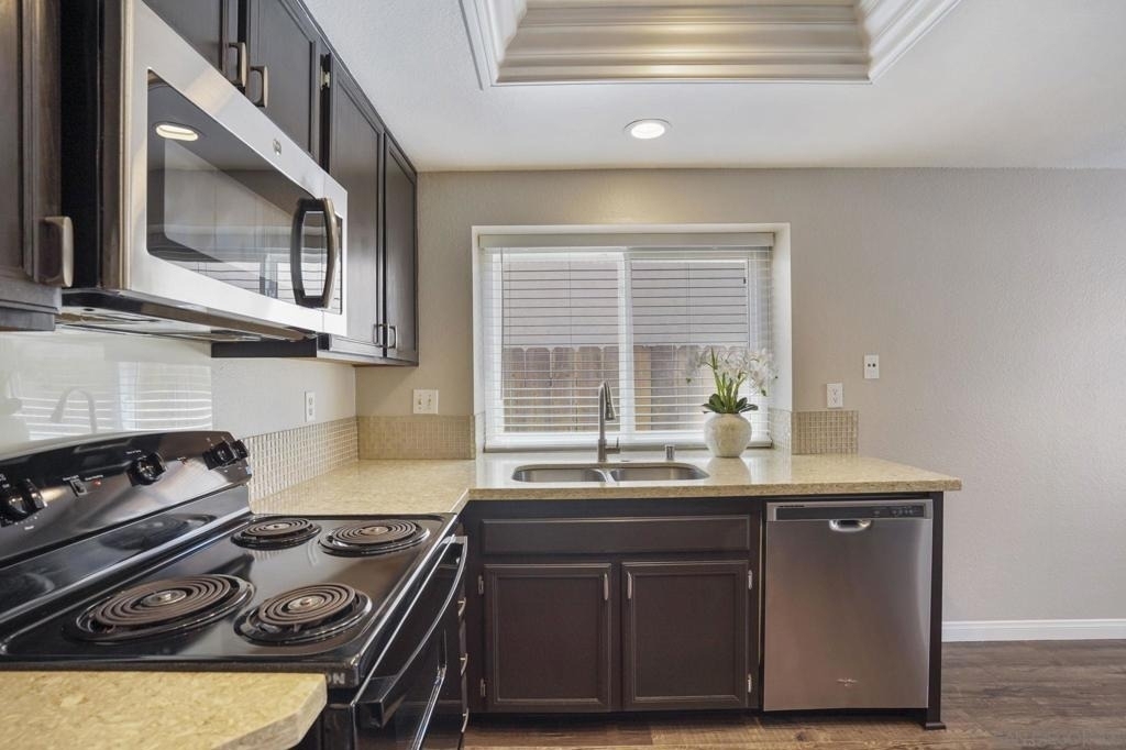 12895 Amaranth St - Photo 8