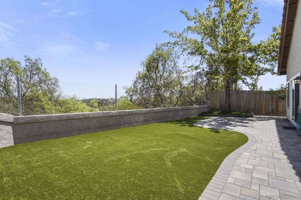 12895 Amaranth St - Photo 31