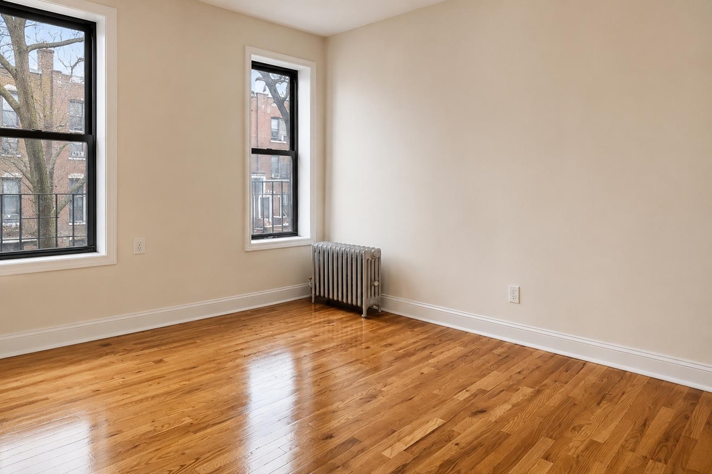 974 45th Street - Photo 4