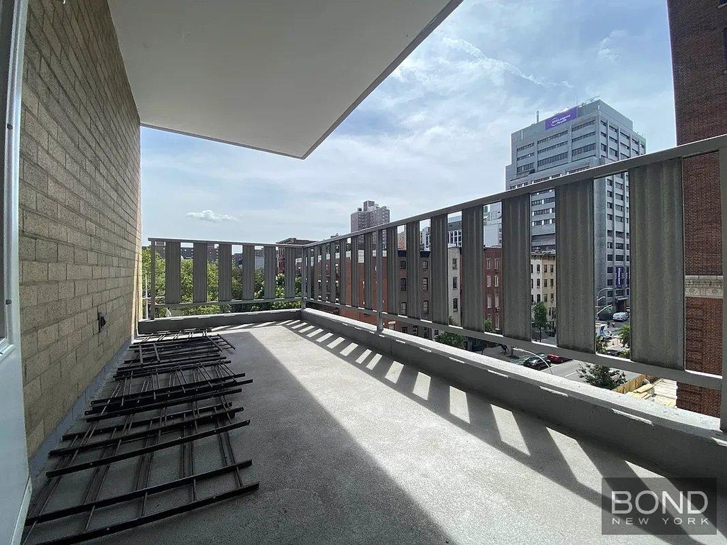 East 19th Street - Photo 0