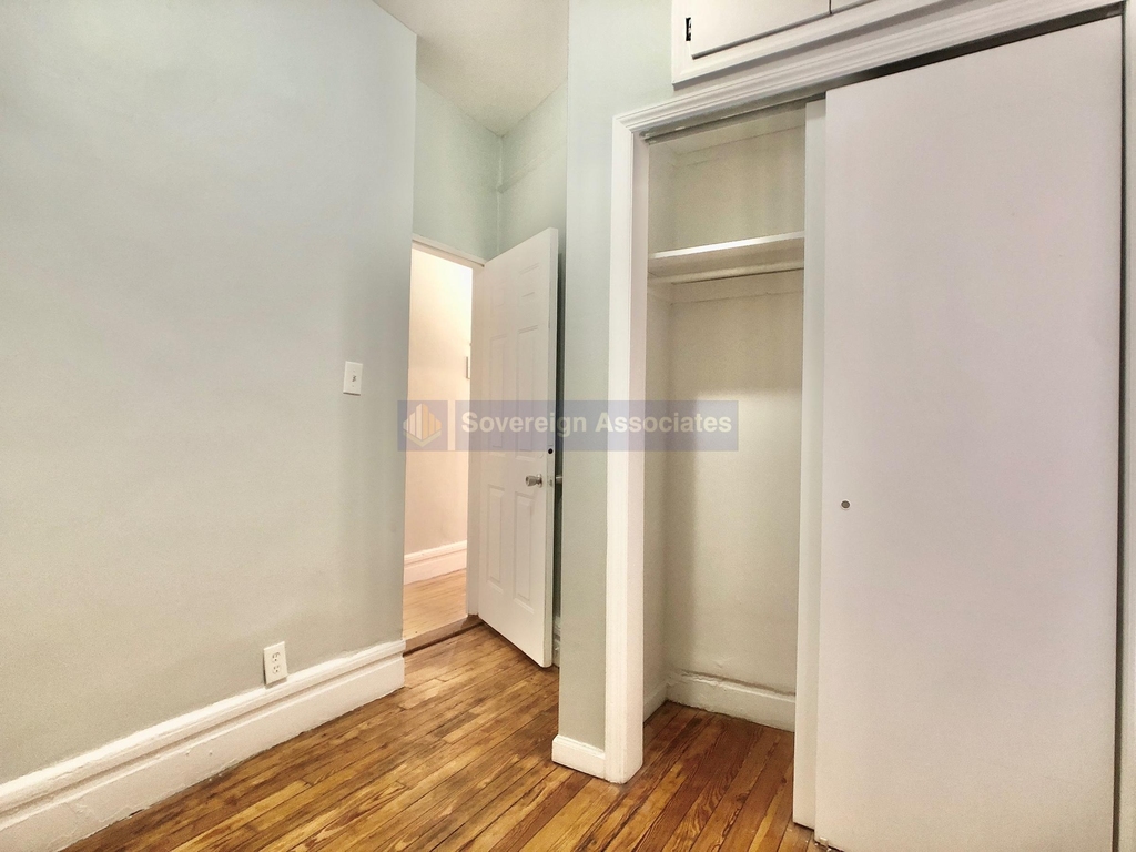 182 Claremont Avenue - Photo 2