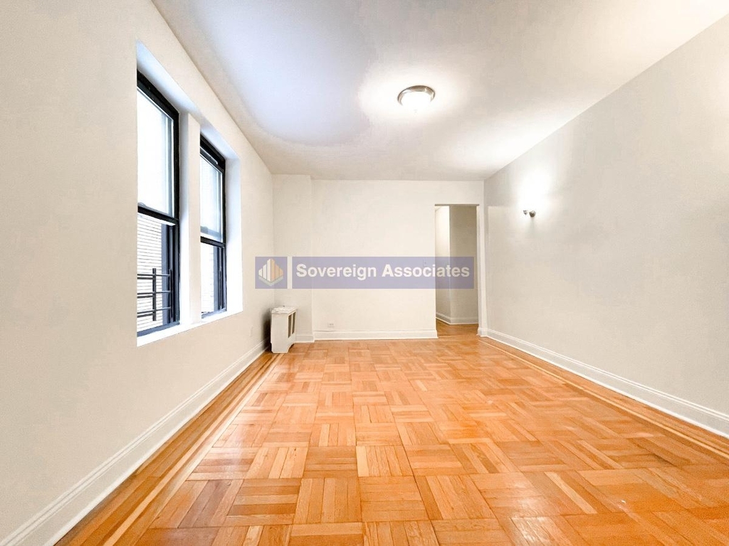 106 Fort Washington Avenue - Photo 2