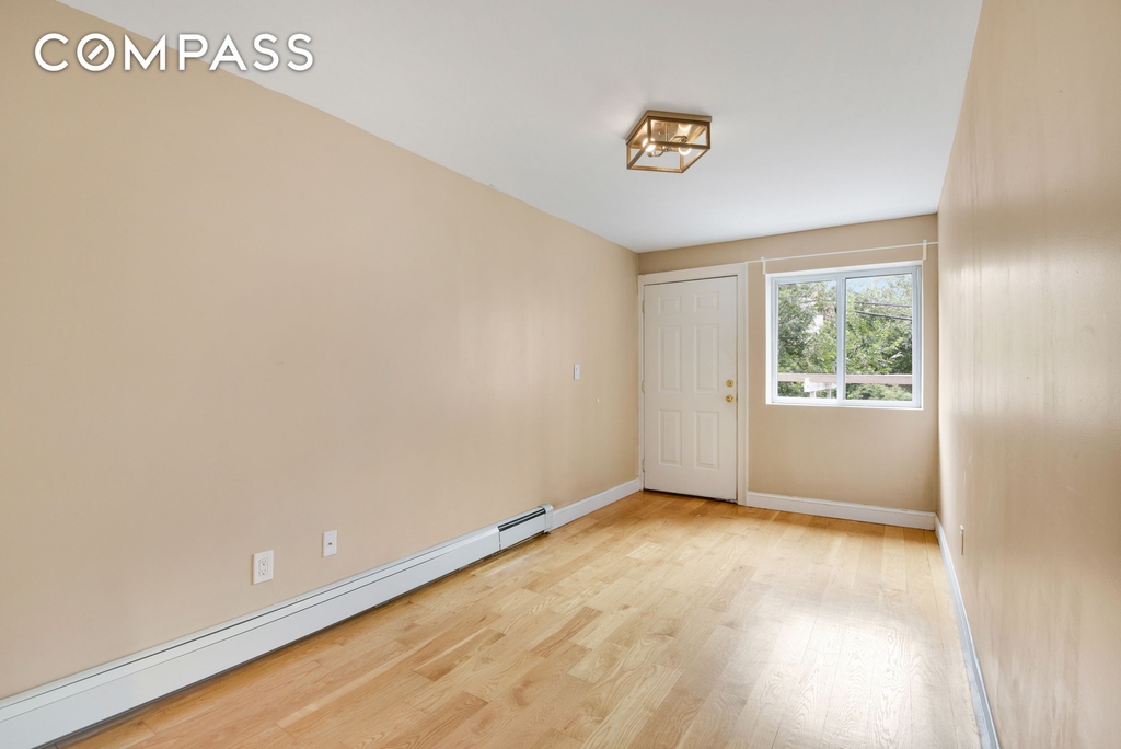 Wolcott Street - Photo 6