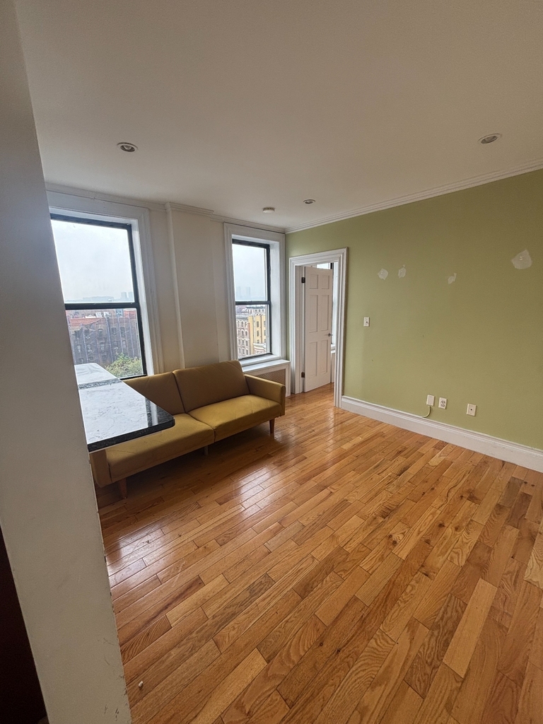 West 140th Street - Photo 0