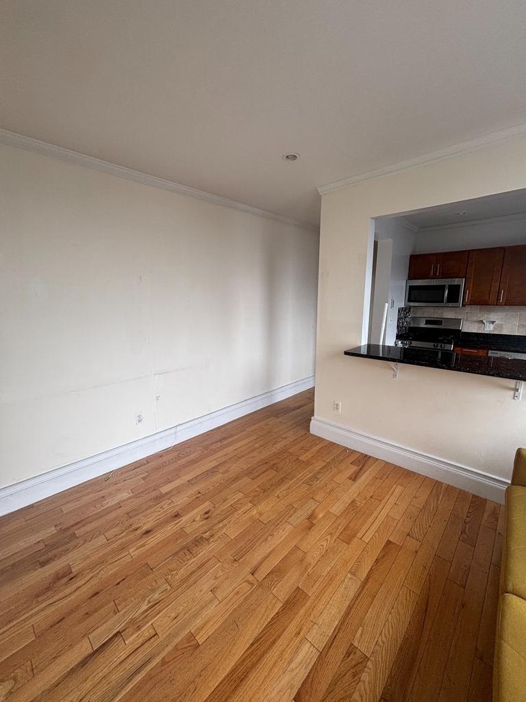 West 140th Street - Photo 1