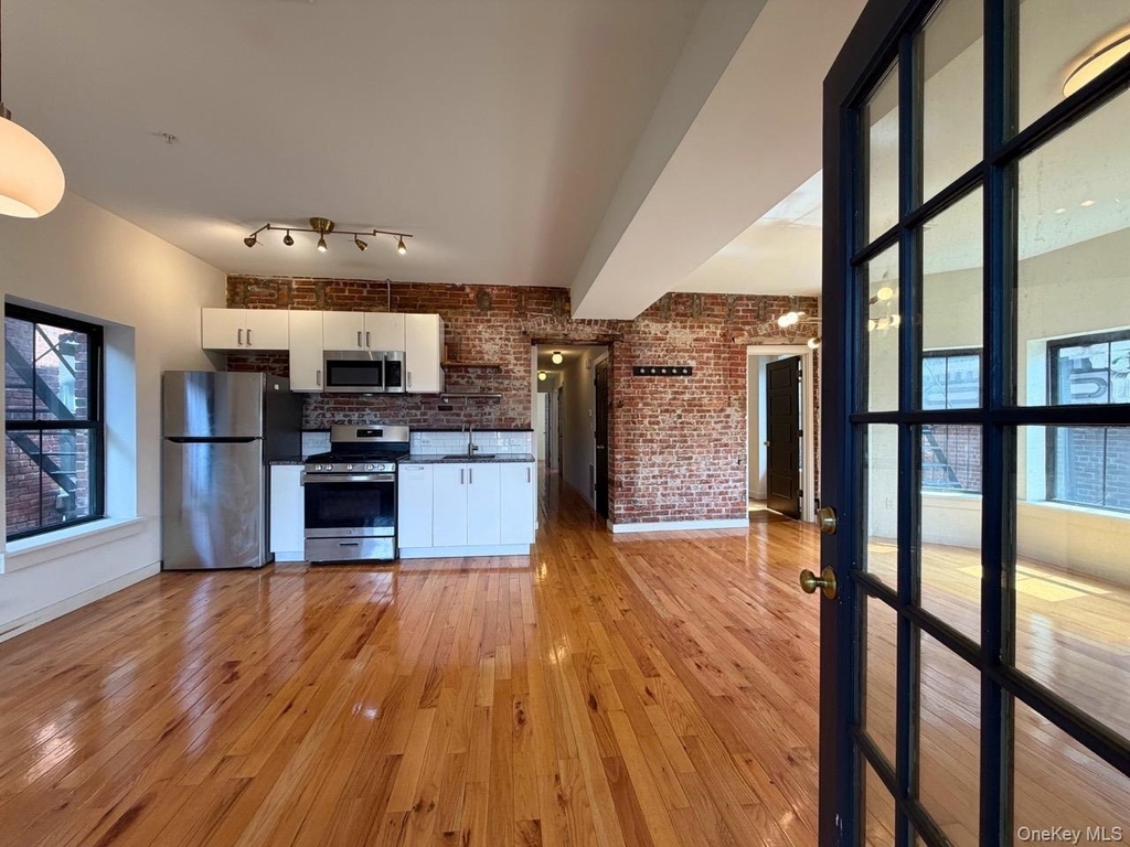 203 Liberty Street - Photo 5