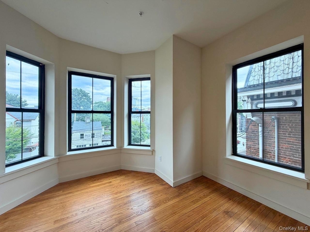 203 Liberty Street - Photo 9