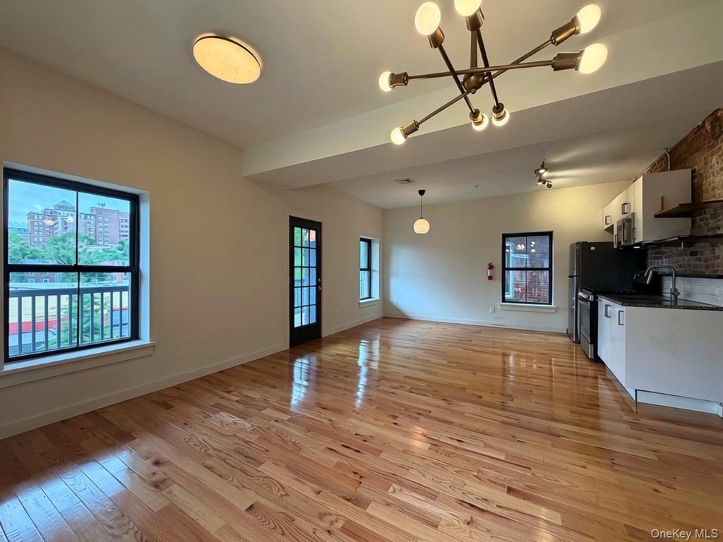 203 Liberty Street - Photo 3