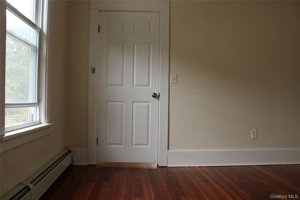 15 Seitz Terrace - Photo 10