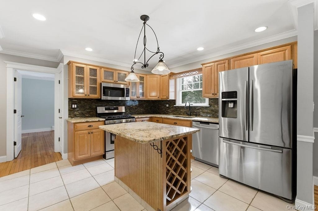 19 Howell Place - Photo 3