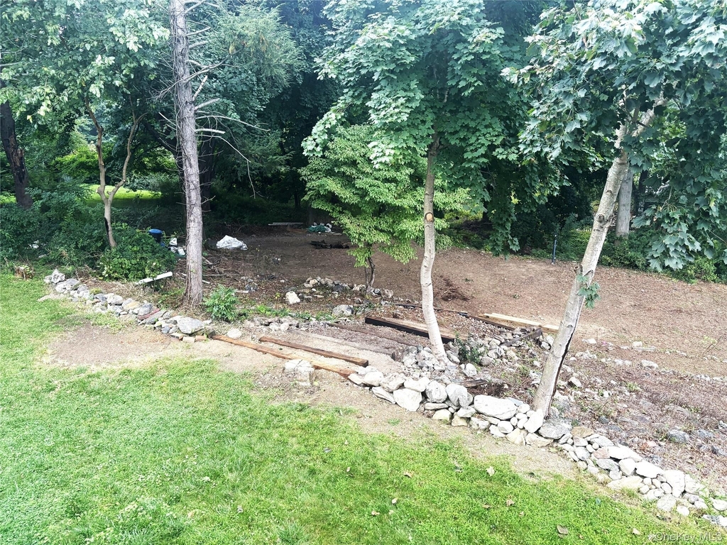 18 Robin Hill Drive - Photo 18