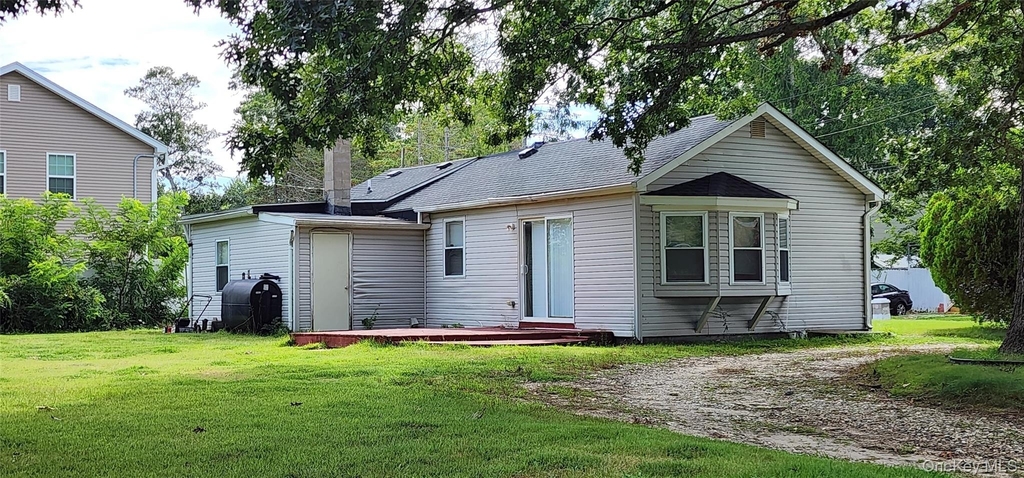 79 Hemlock Drive - Photo 1