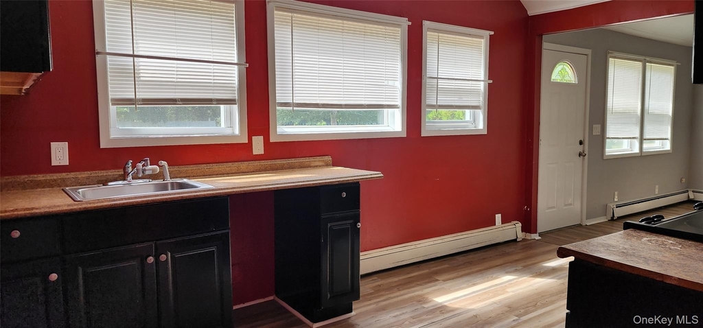 79 Hemlock Drive - Photo 4