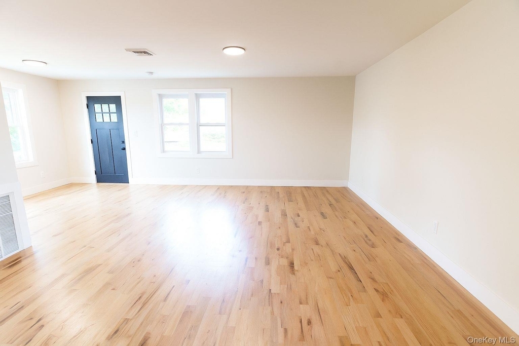 328 Columbia Street - Photo 10
