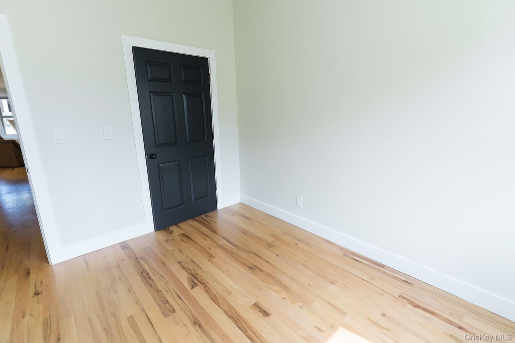 328 Columbia Street - Photo 6
