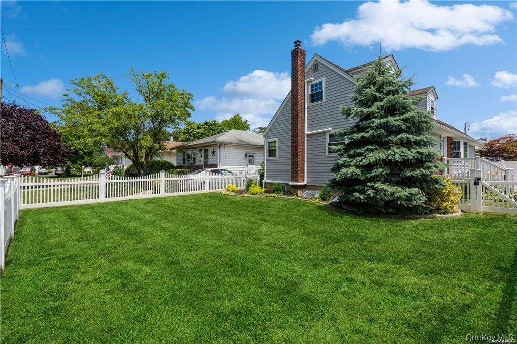 1 Iroquois Street E - Photo 32